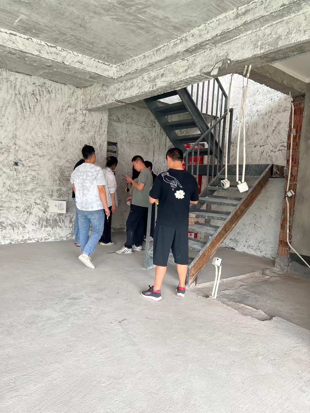 成都德商御府天骄装修施工现场图｜来自老客户介绍