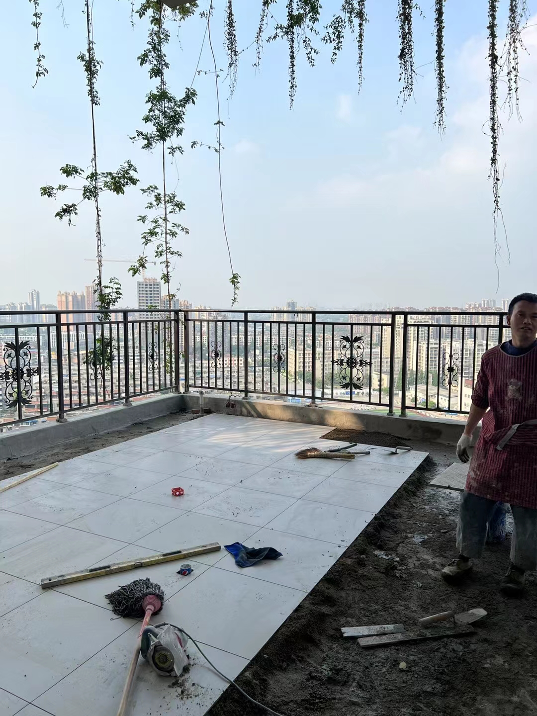 成都七一森林城市花园装修施工现场图