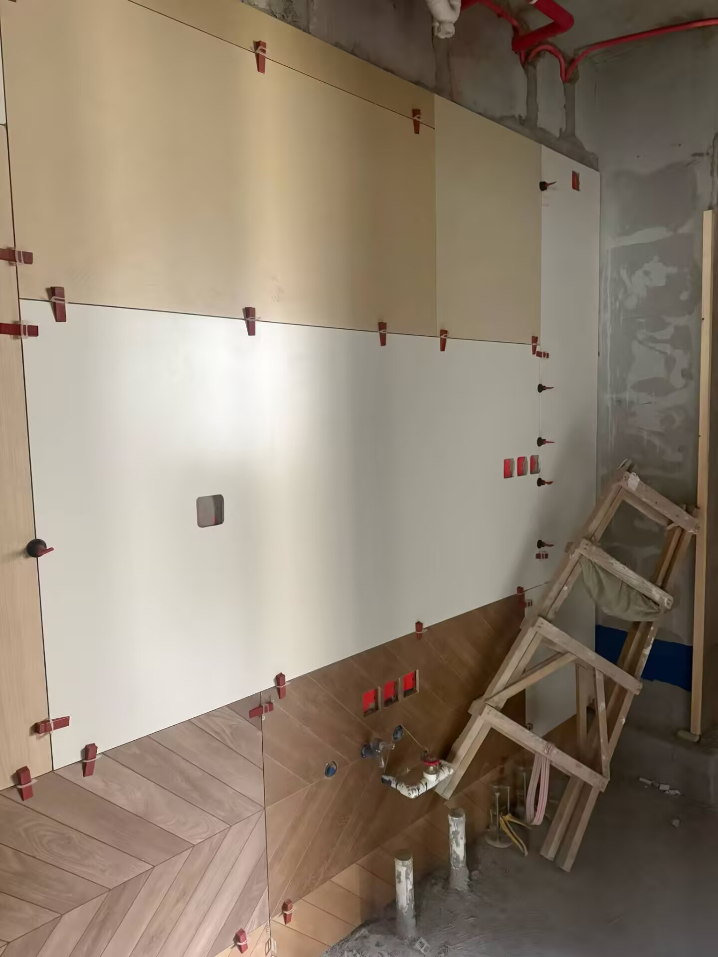 成都装修半包-瓦工贴砖-天地对缝-海棠角-壁龛-成都后80装修队