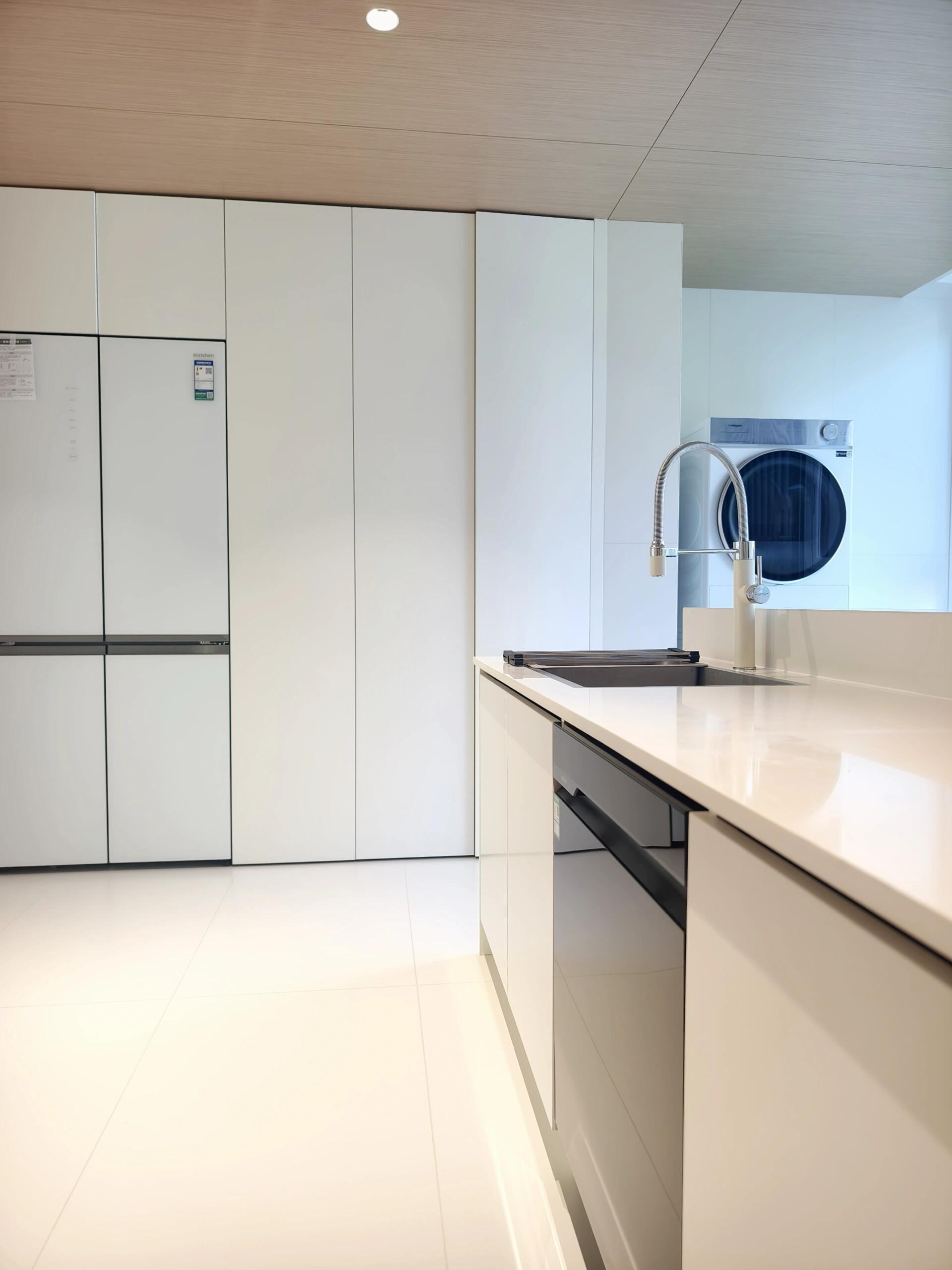 成都装修-悦湖菁领汇-成都后80装修队